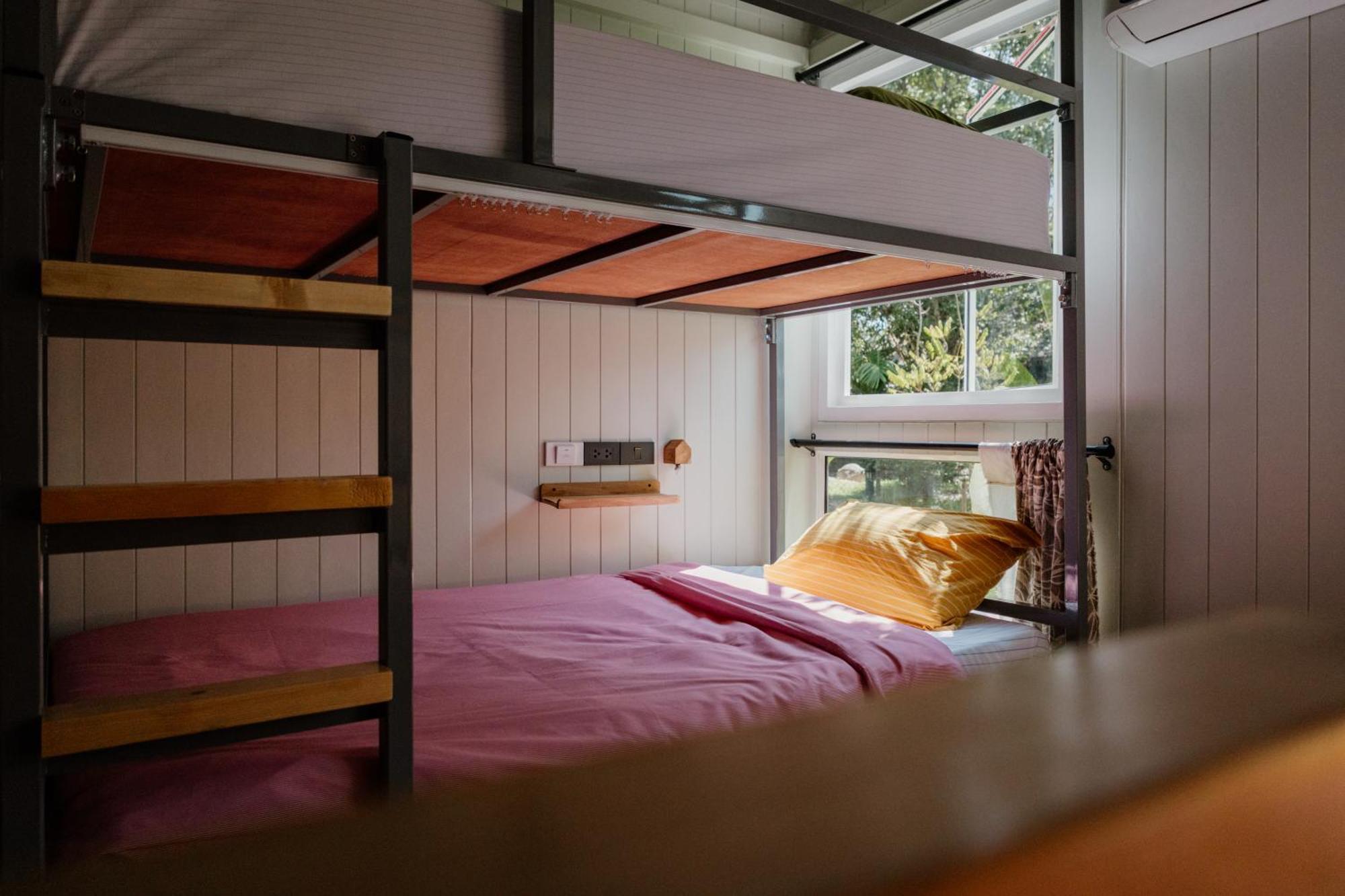 The Yard Hostel チエンマイ エクステリア 写真