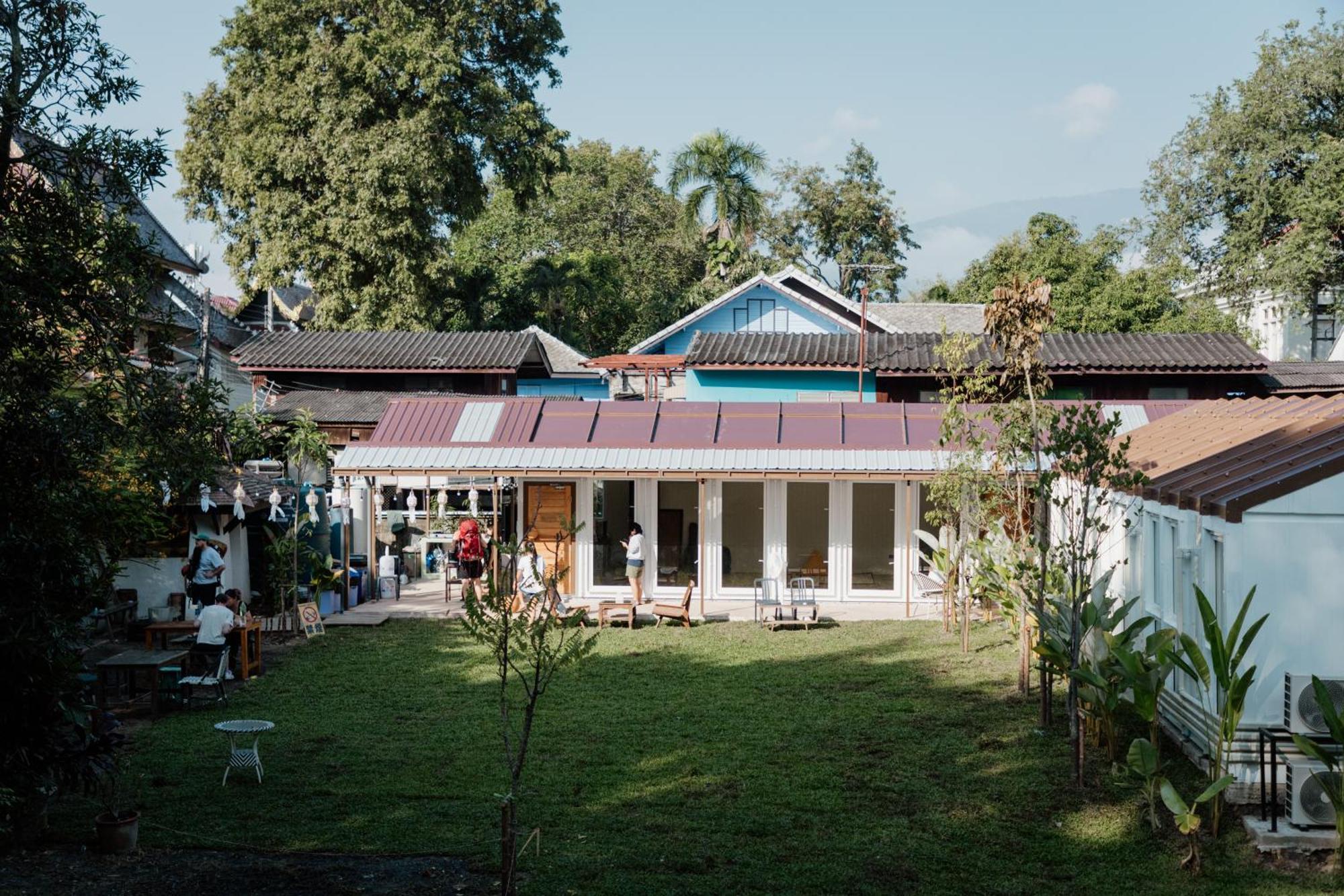The Yard Hostel チエンマイ エクステリア 写真